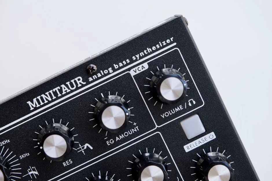 Noise Engineering Legio Eurorack 模組平台現提供 23 種不同的韌體選項