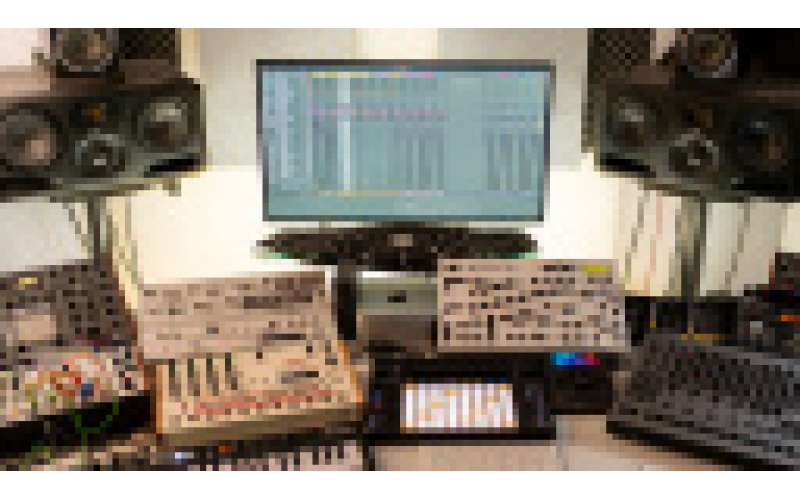 The Perfect Monitoring Setup for Electronic Music Producers 2026